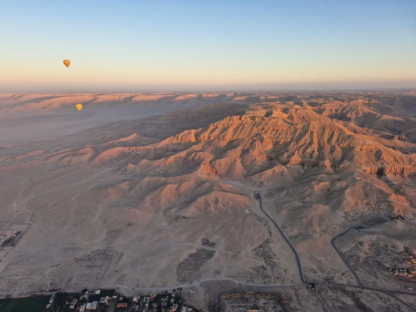 Paysage vue du ciel du désert Egyptien - philosophie Amanéa Voyage