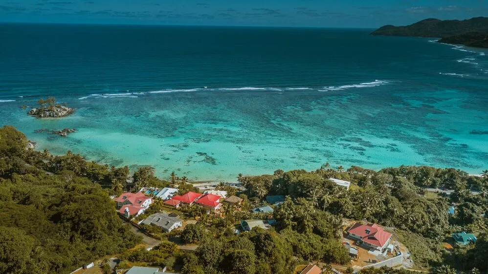 Illustration de l'article : Voyage de noces : Maurice ou Seychelles ? Et si vous n’aviez pas à choisir ? Le dilemme classique des futurs mariés