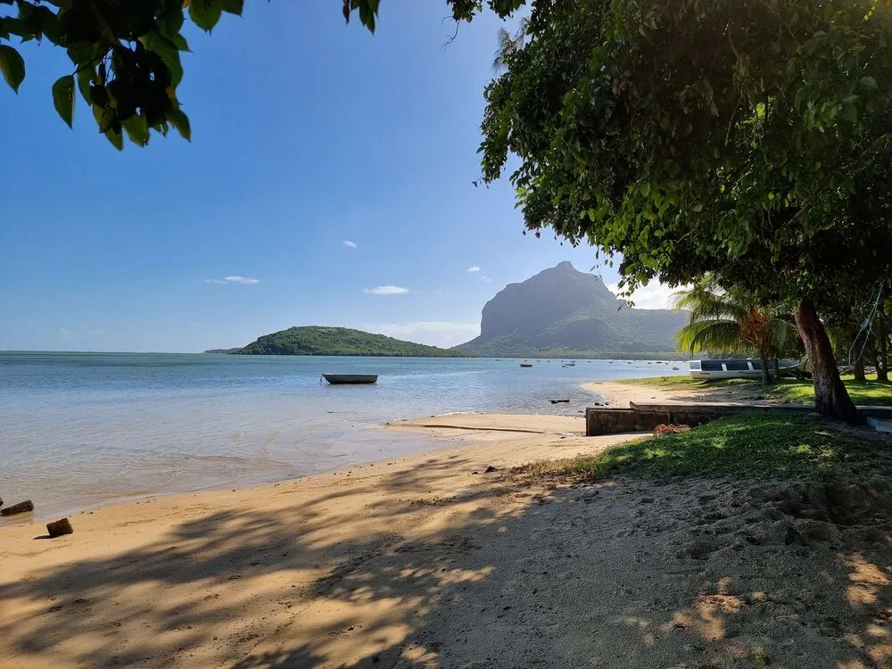 Illustration de l'article : Voyage de noces : Maurice ou Seychelles ? Et si vous n’aviez pas à choisir ? Le dilemme classique des futurs mariés
